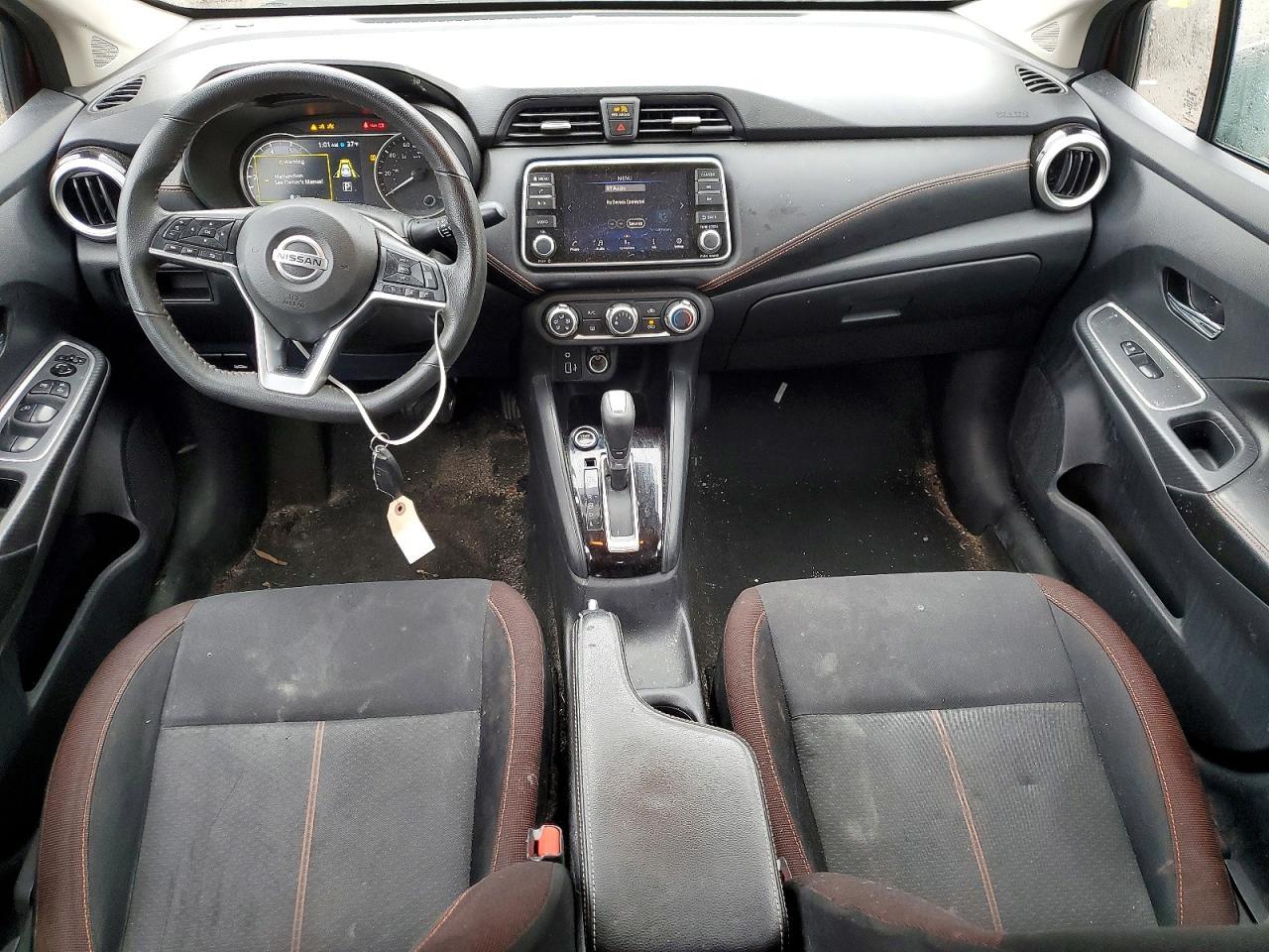 2021 Nissan Versa sr