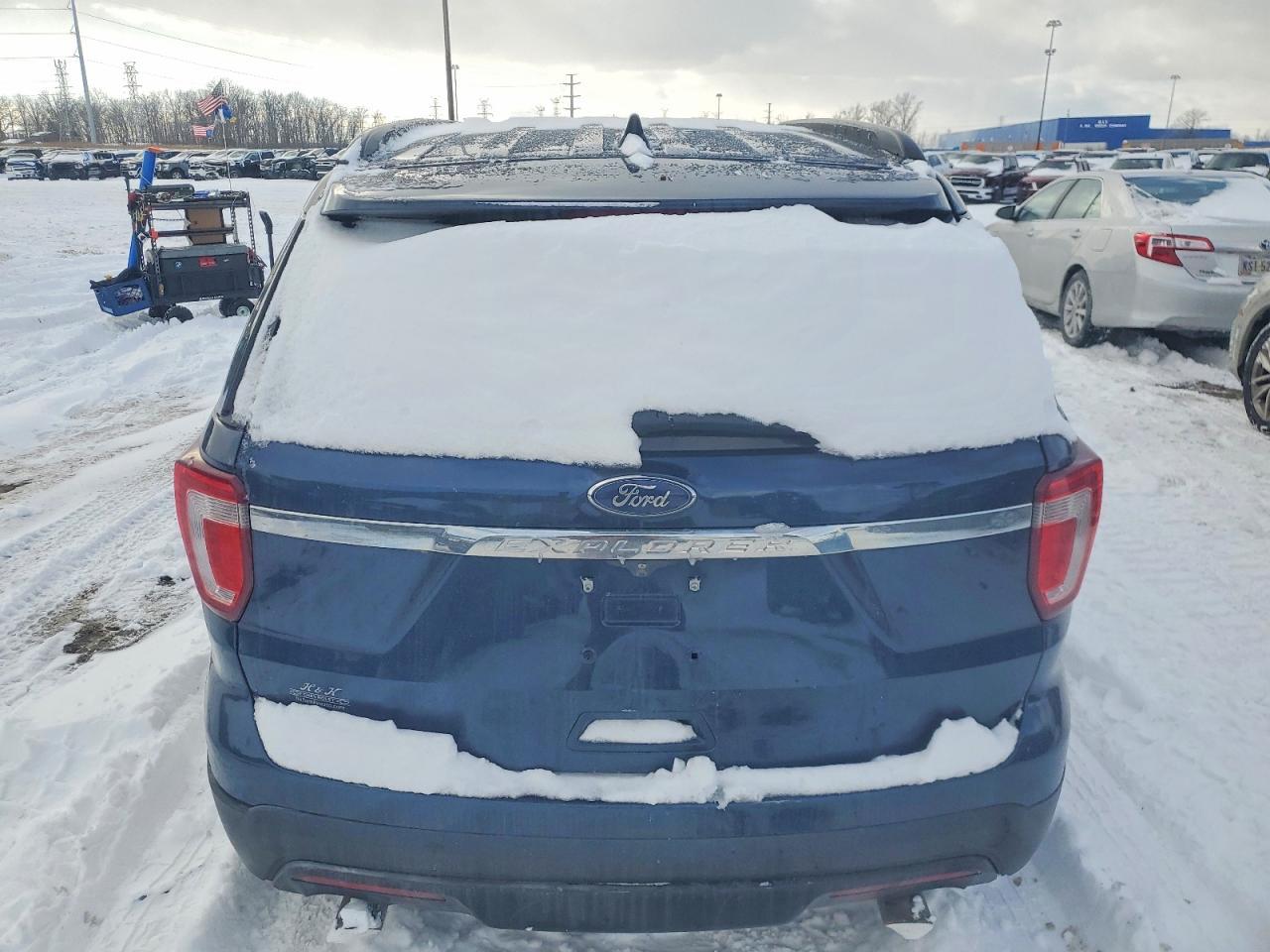 2016 Ford Explorer
