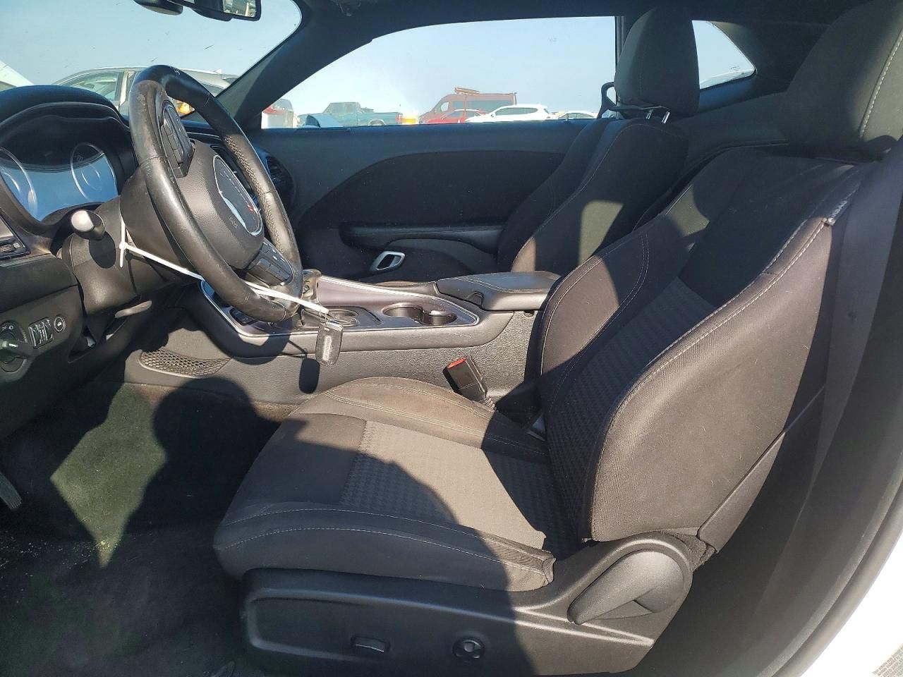 2015 Dodge Challenger sxt