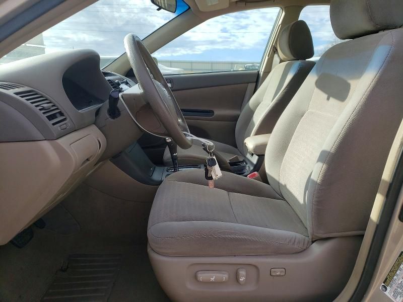 2006 Toyota Camry le