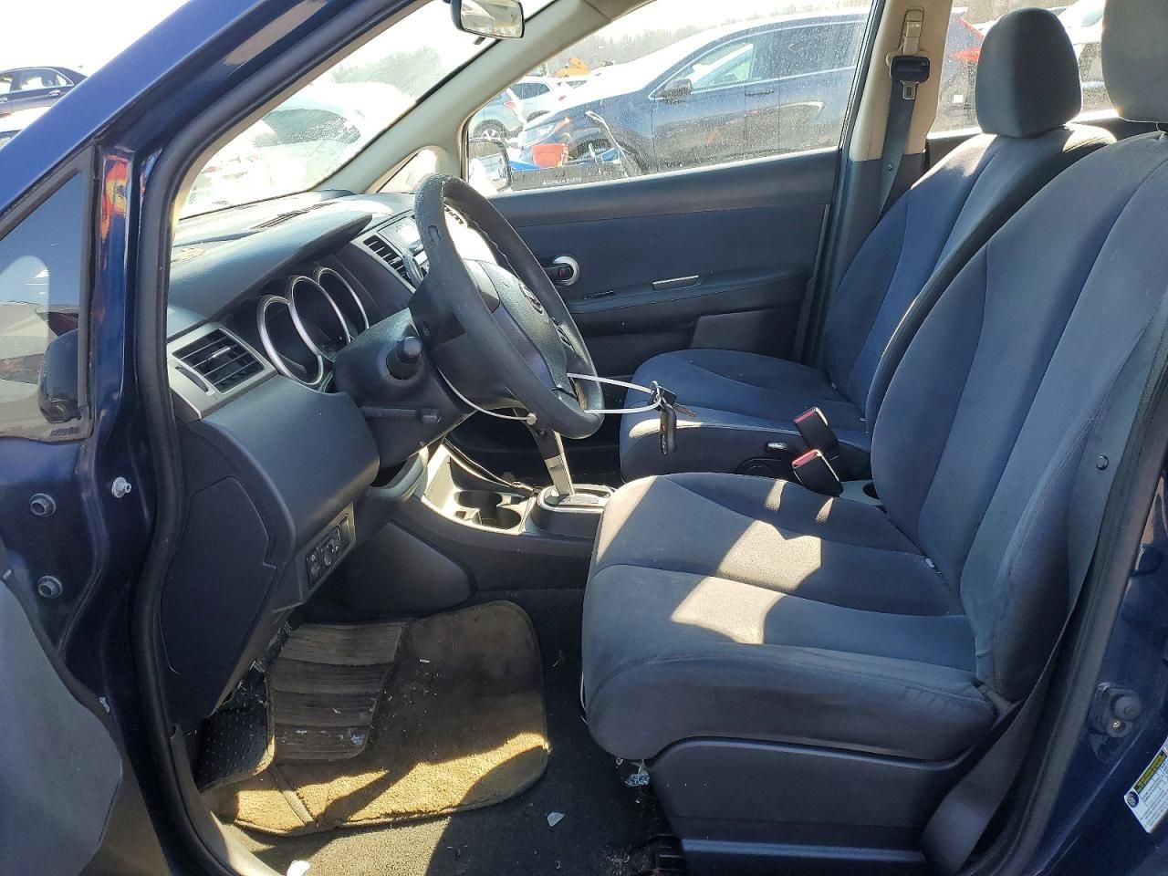 2008 Nissan Versa s