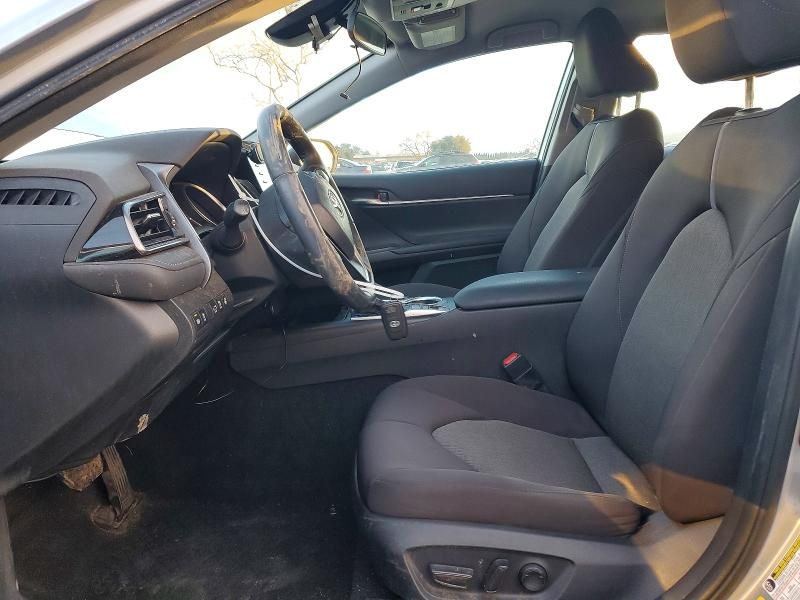 2022 Toyota Camry le