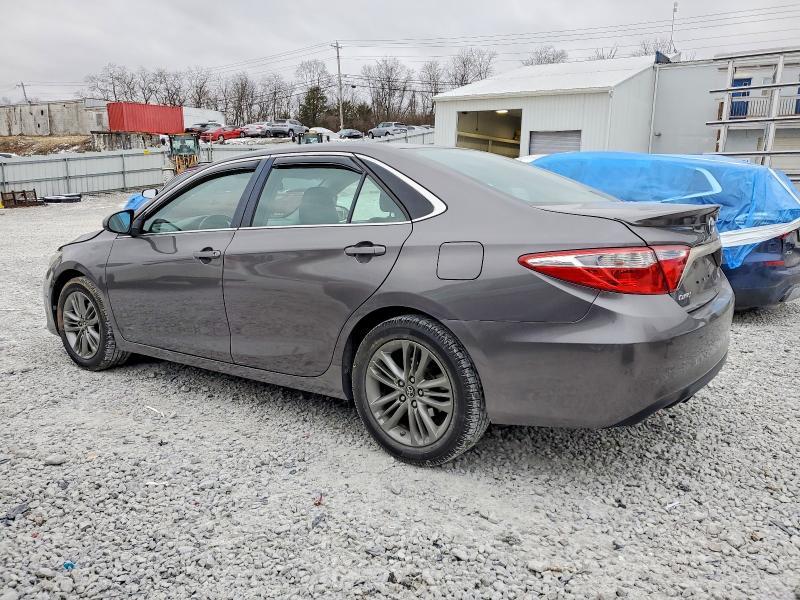 2016 Toyota Camry le