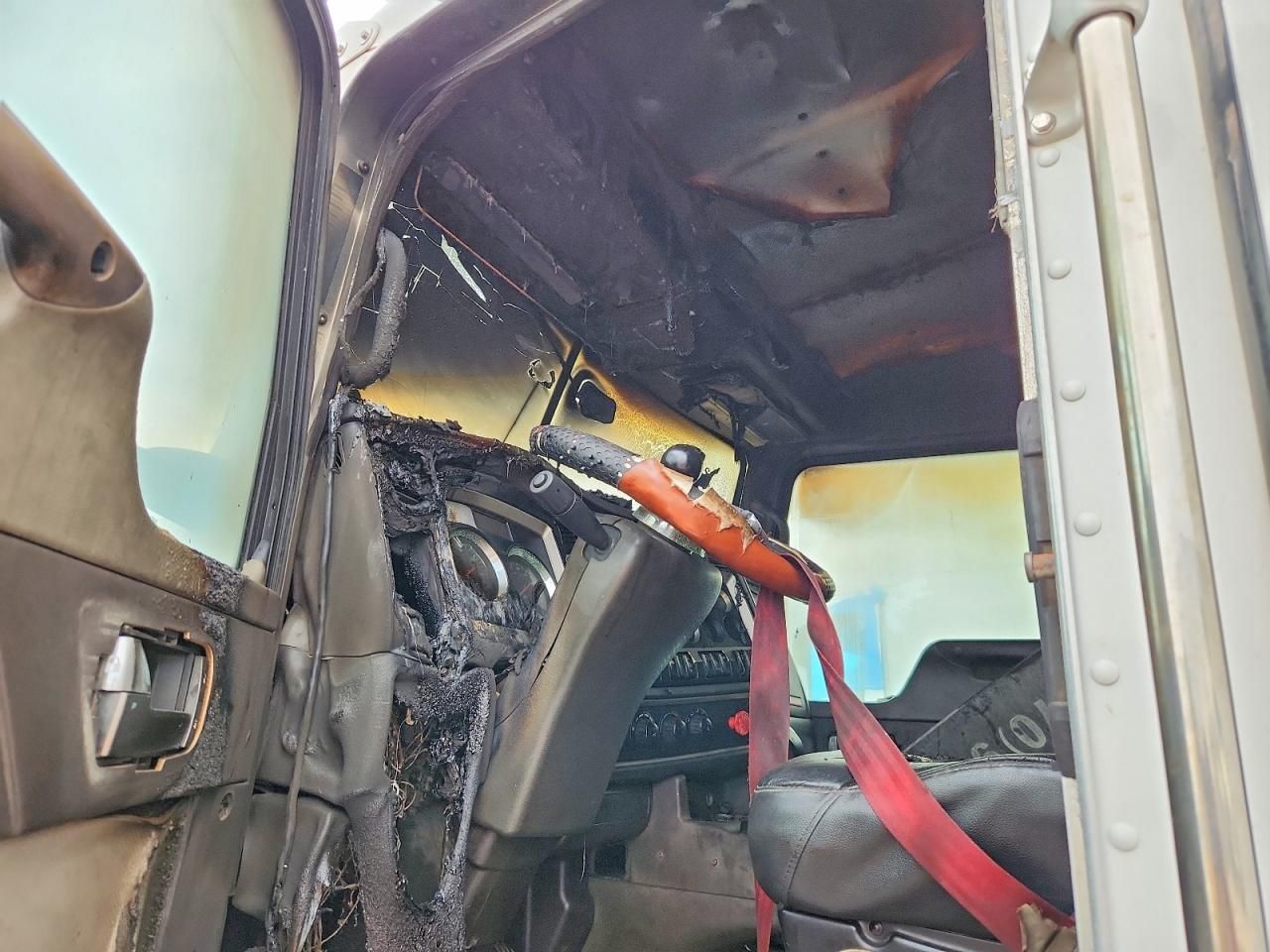 2011 Kenworth Construction T660