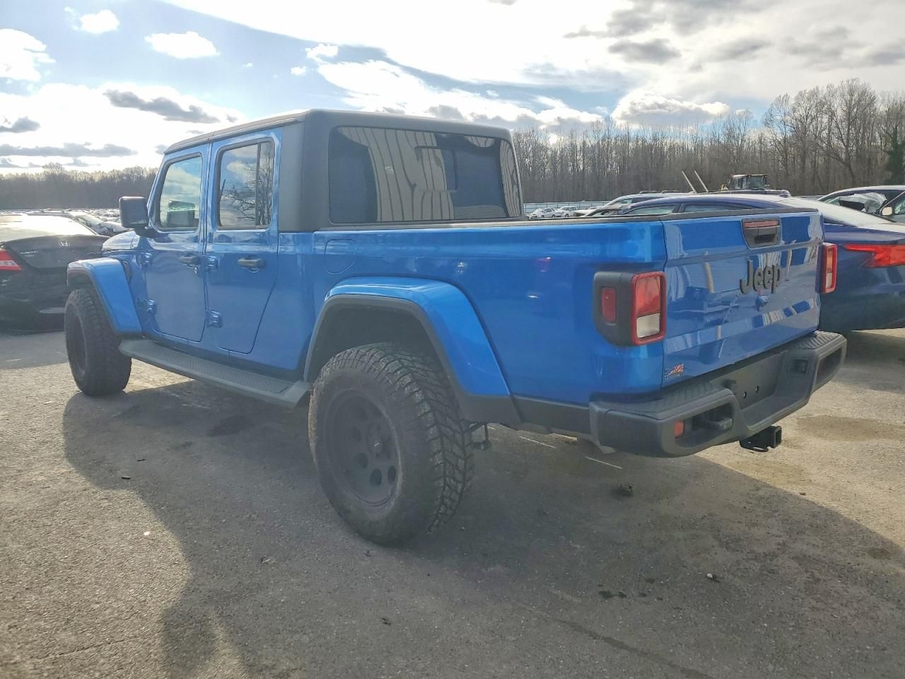 2023 Jeep Gladiator Sport