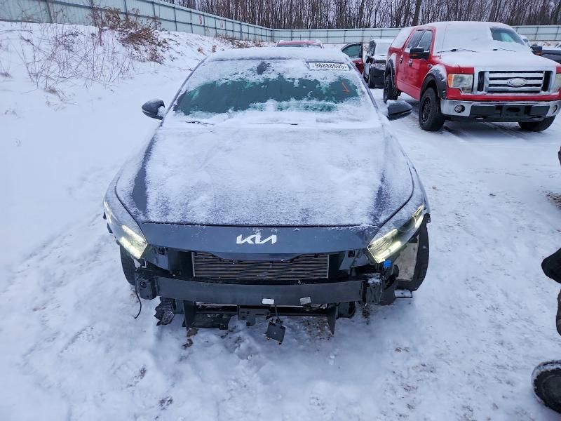 2024 KIA Forte gt Line