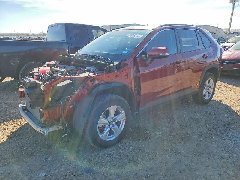 2021 Toyota Rav4 xle