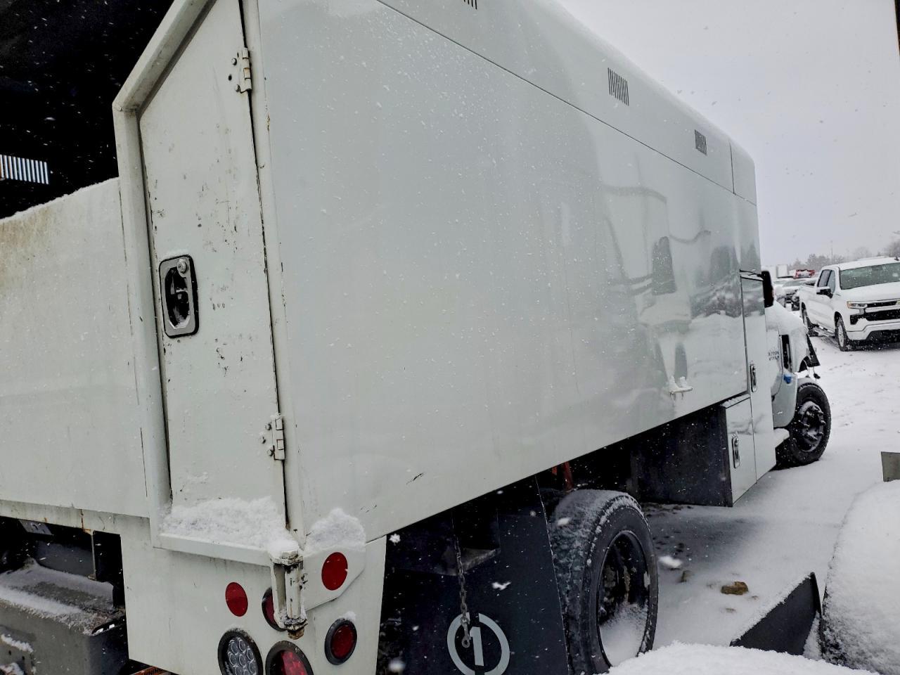 2022 Chev Rolet Silverado Chipper Truck