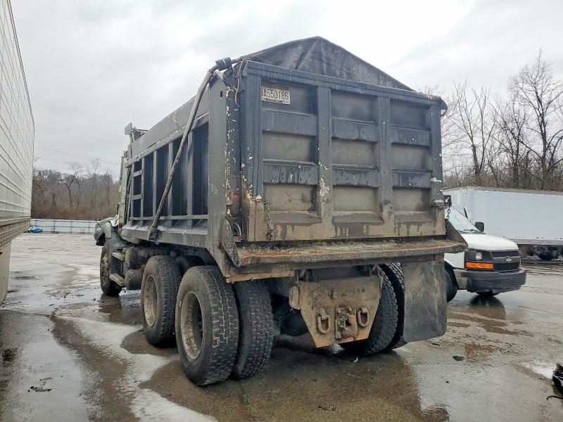 2013 Mack GU500 Dump Truck