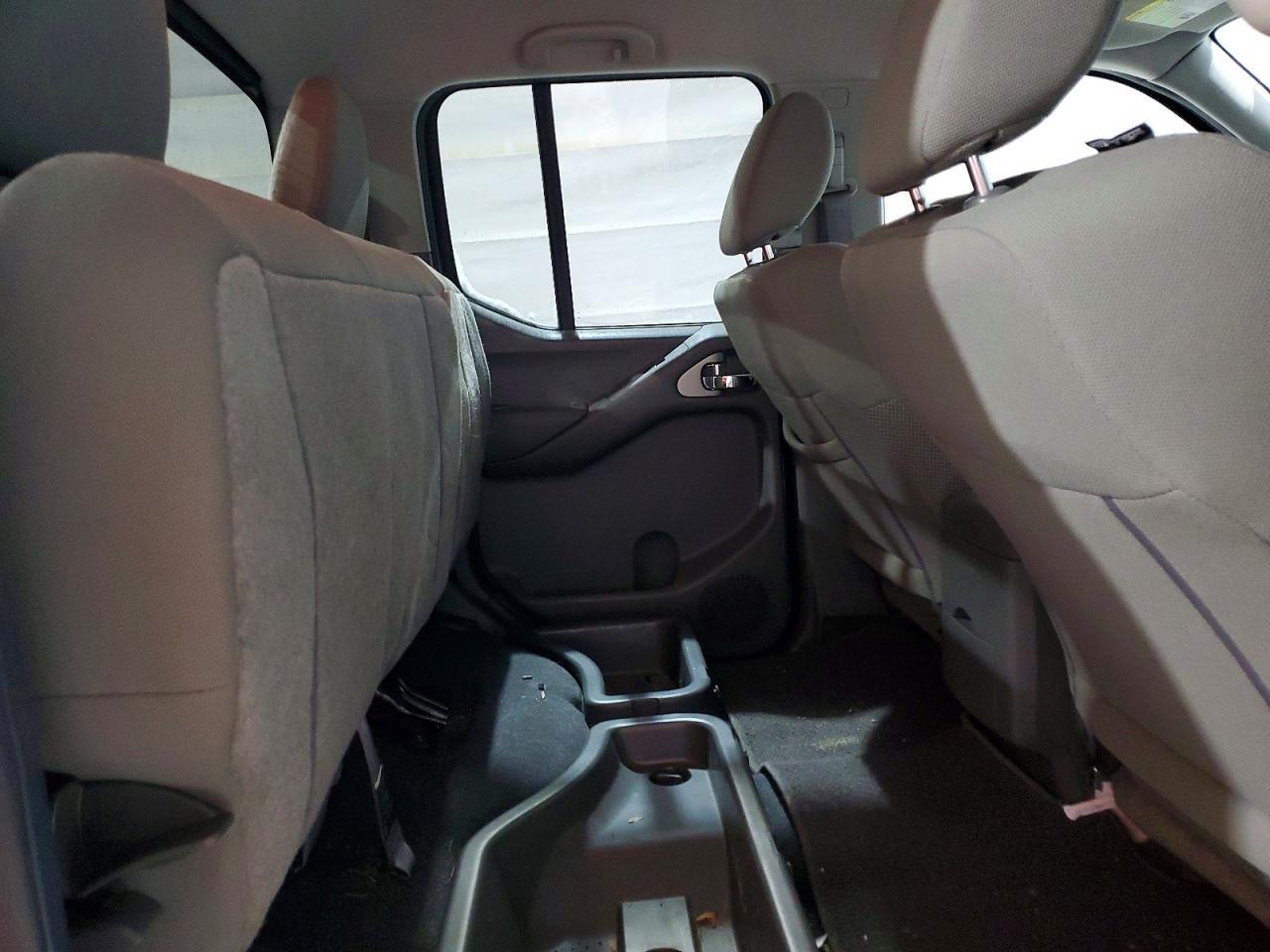 2020 Nissan Frontier SV