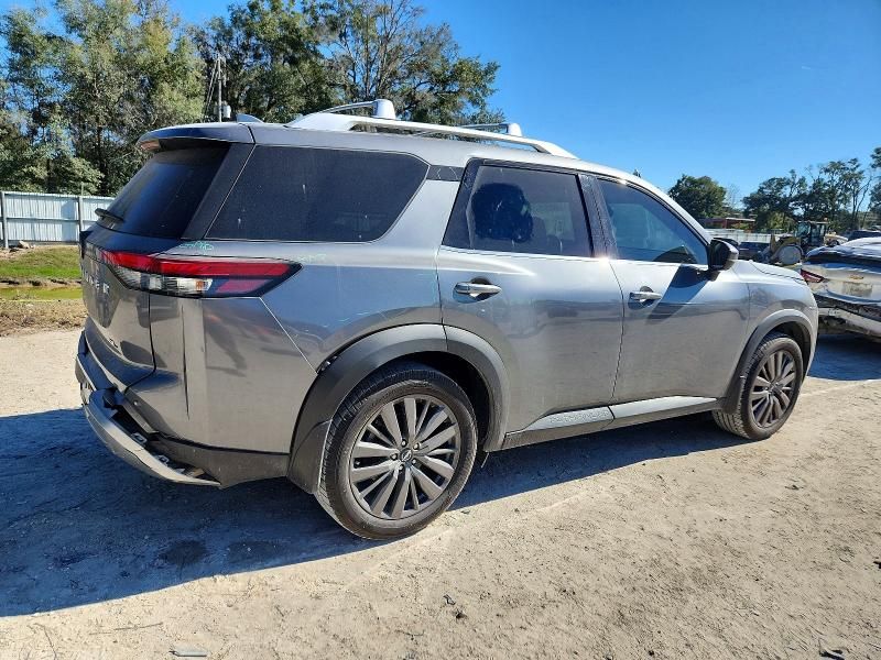 2022 Nissan Pathfinder sl