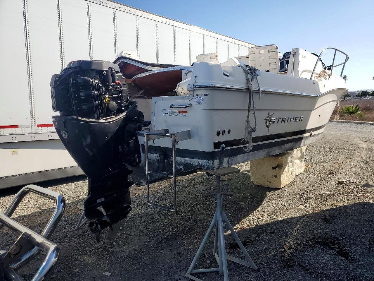 2015 Striper Boat