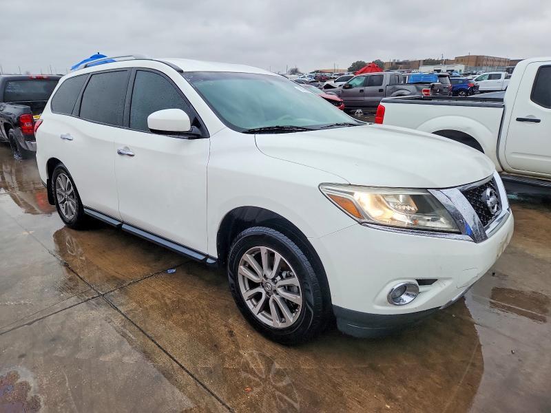 2015 Nissan Pathfinder s