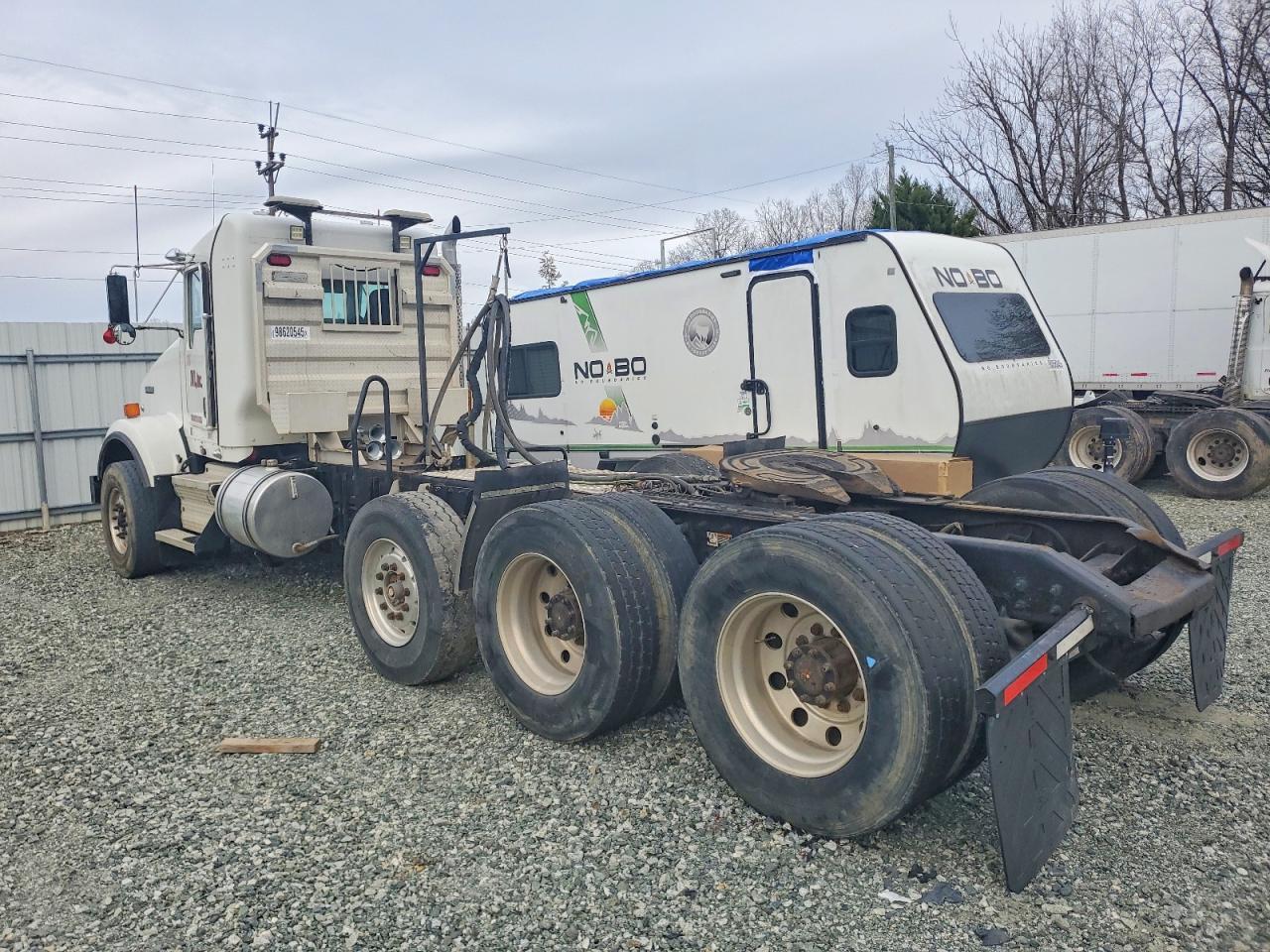 2012 Kenworth T800 Semi Truck