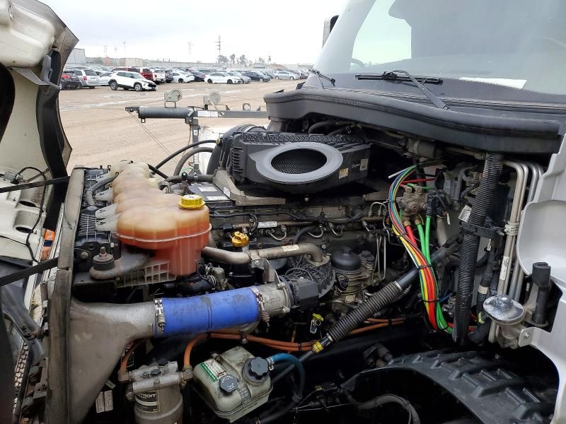 2020 Freightliner Cascadia 126 Semi Truck