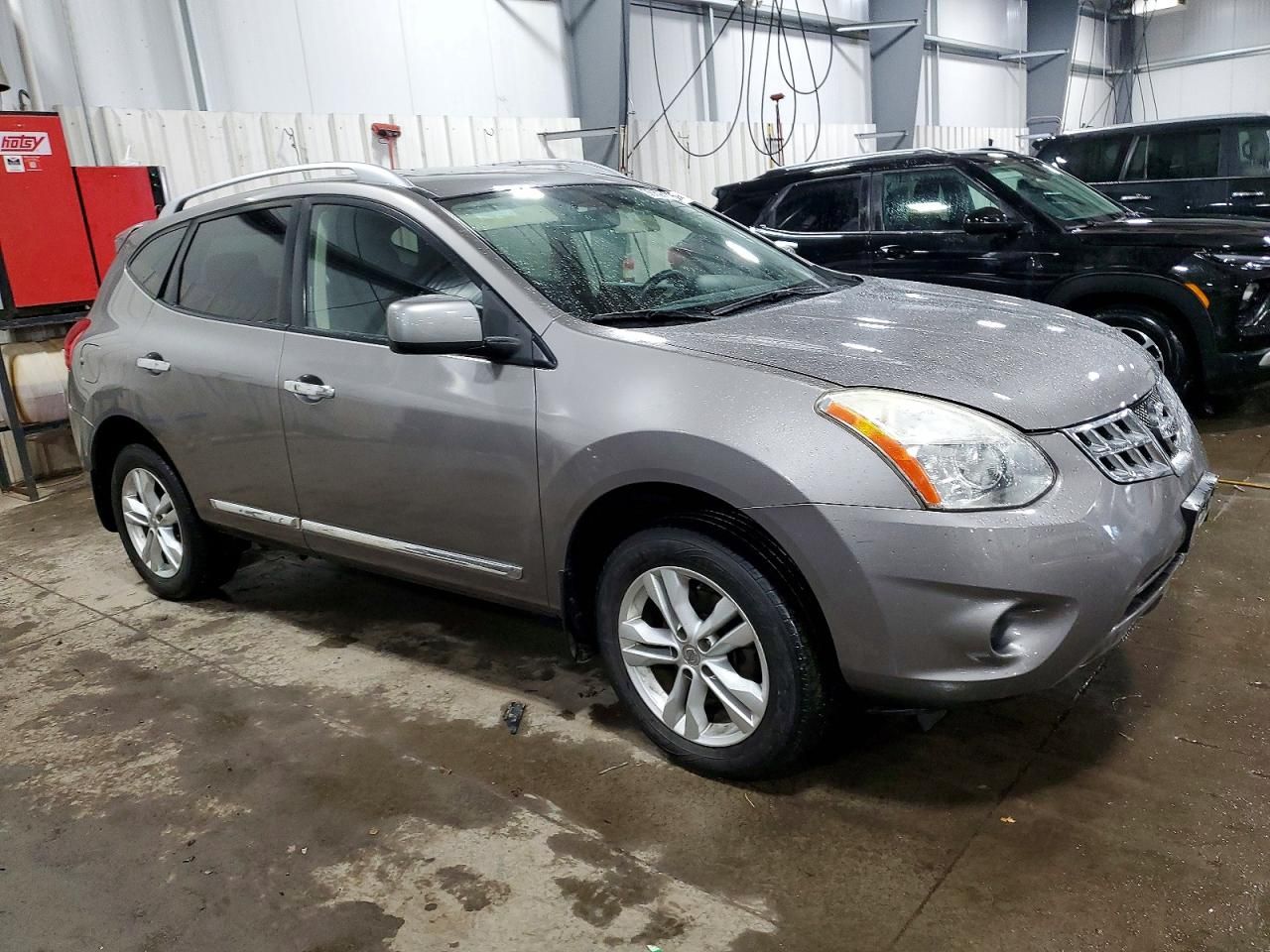 2012 Nissan Rogue s