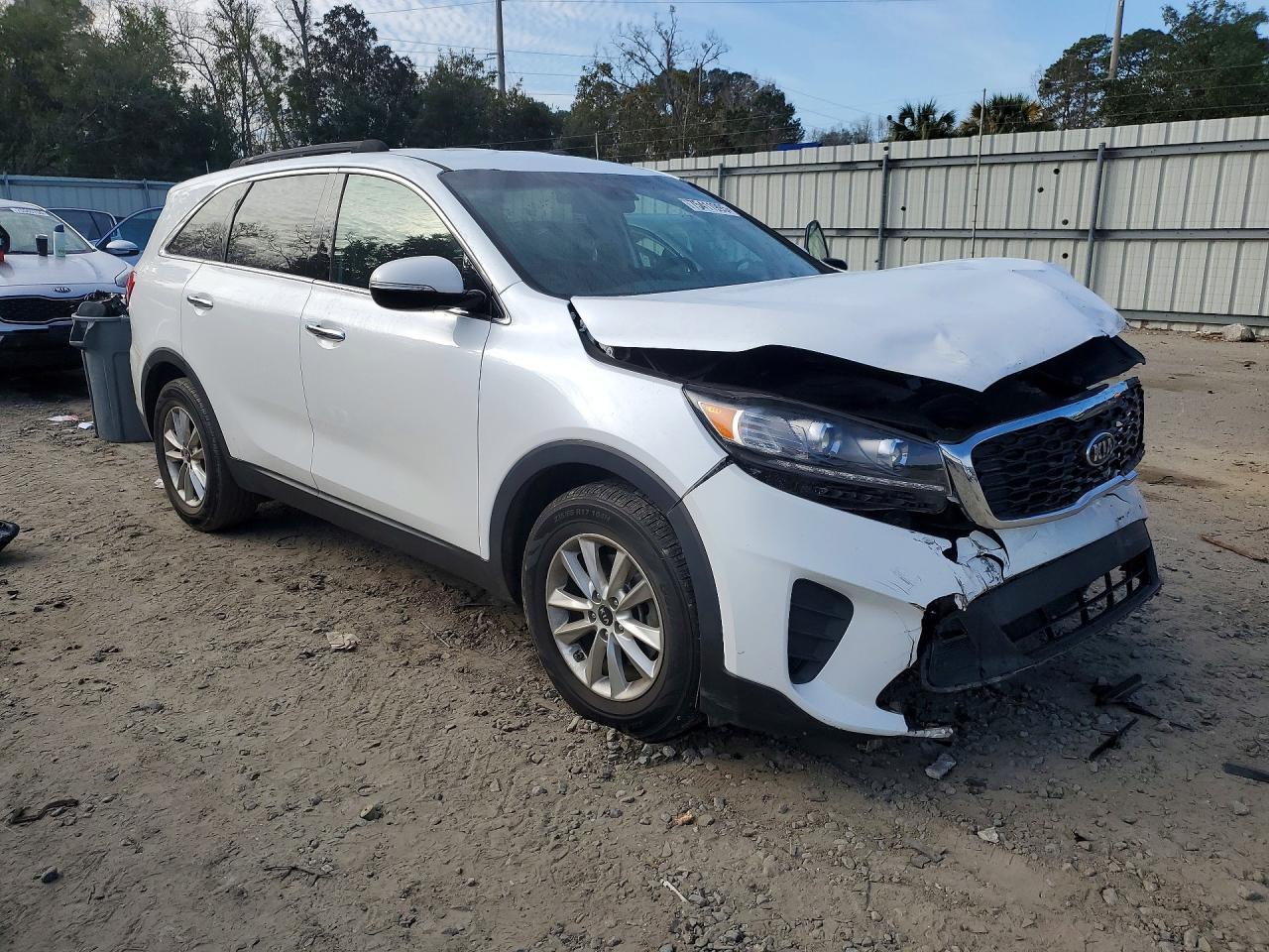 2019 KIA Sorento lx V6