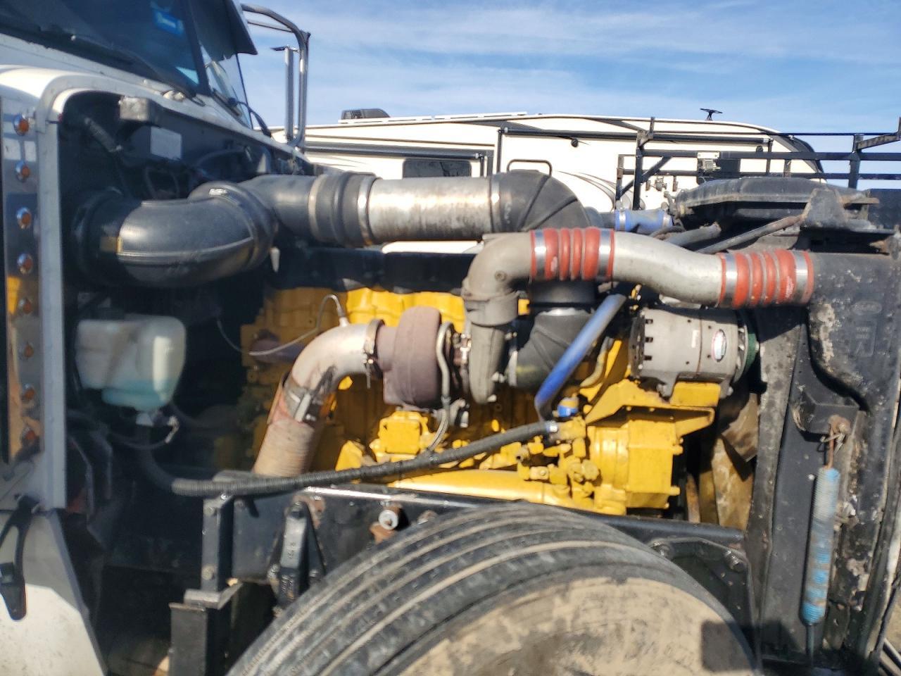 2003 Peterbilt 379EXHD-Semi Truck