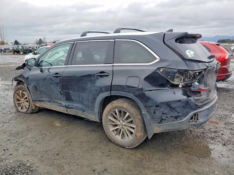 2019 Toyota Highlander se