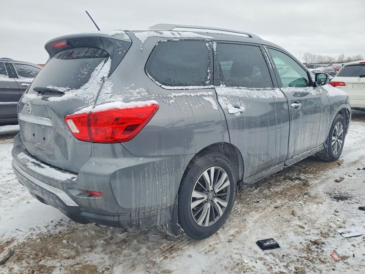 2017 Nissan Pathfinder s