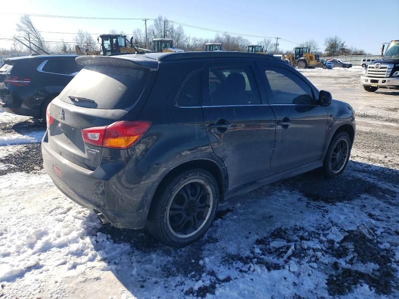 2013 Mitsubishi Outlander Sport se