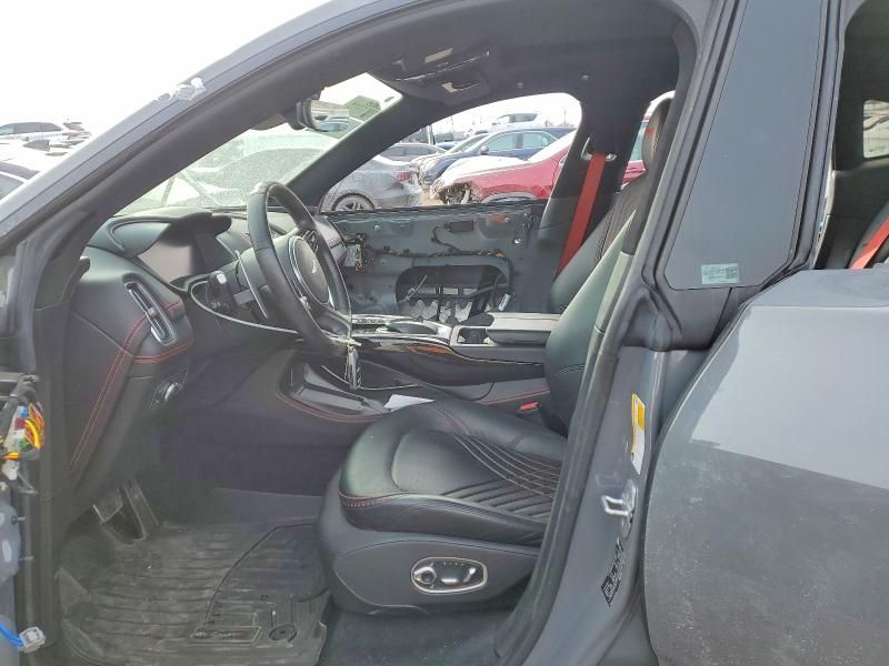 2021 Aston Martin DBX