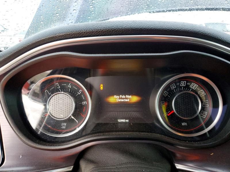 2015 Dodge Challenger sxt