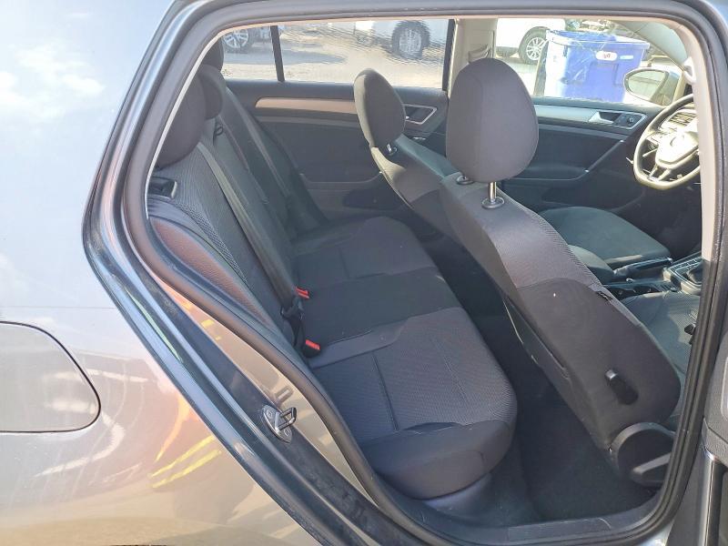2016 Volkswagen Golf S/se