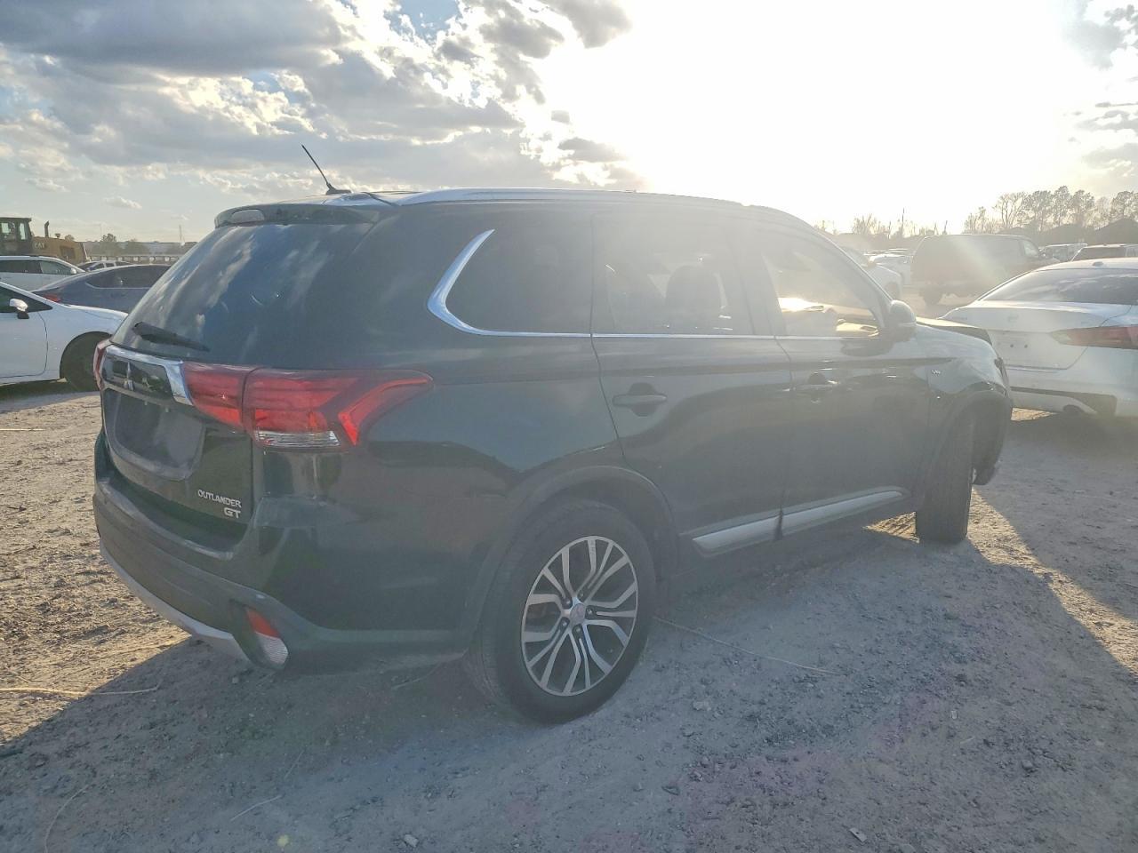 2016 Mitsubishi Outlander gt