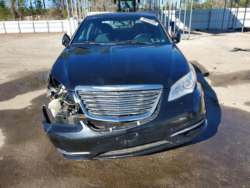 2012 Chrysler 200 Touring