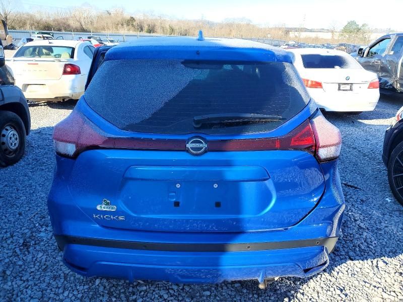 2022 Nissan Kicks s