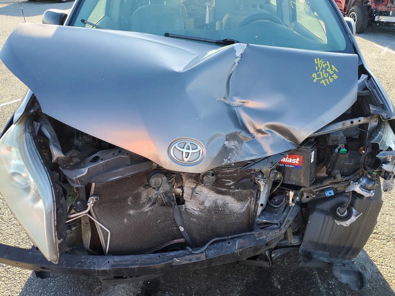 2011 Toyota Sienna