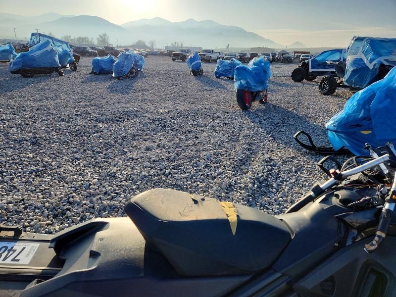 2019 Bombardier 2019 SKI DOO Summit X 850 REV