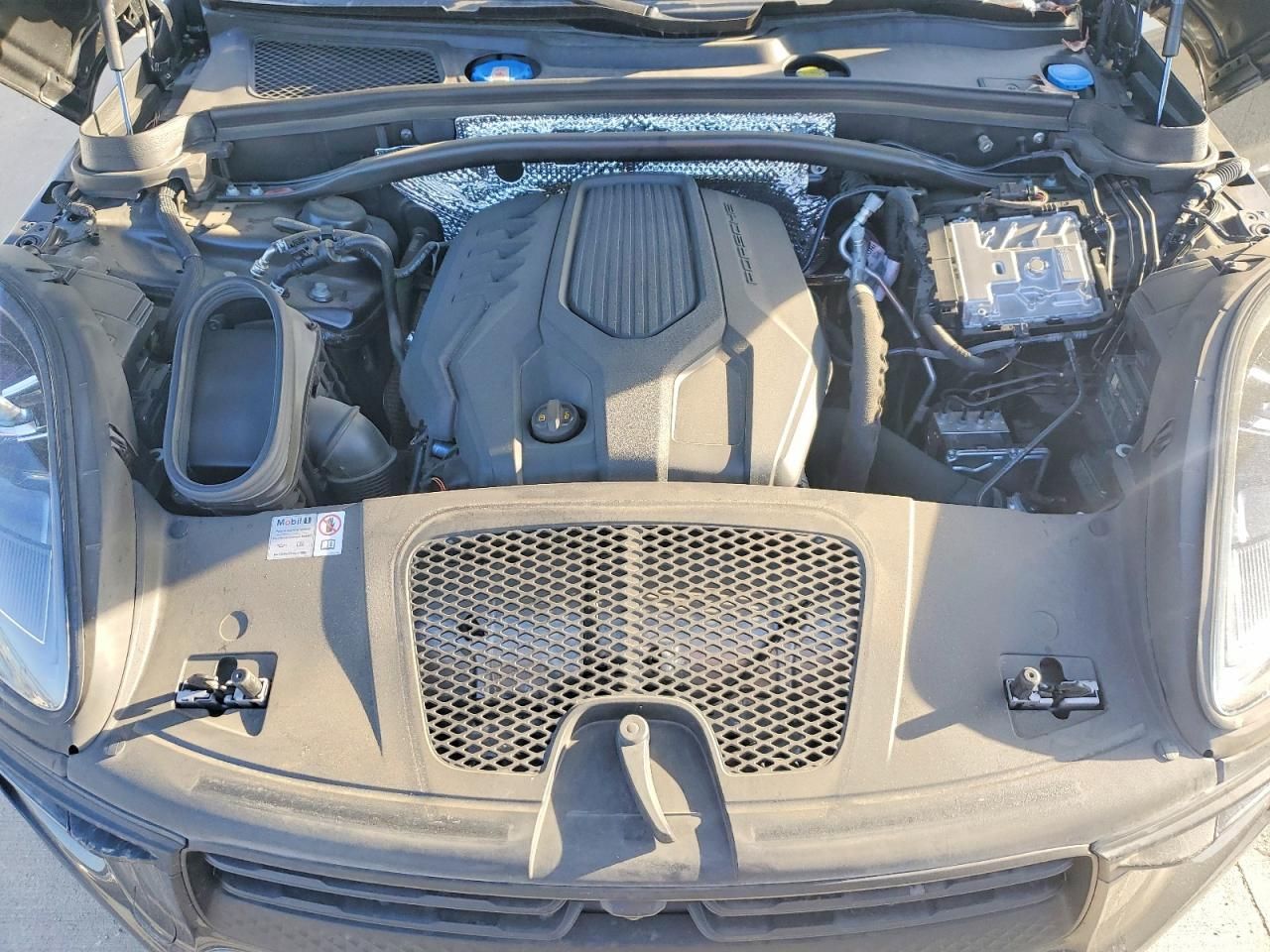 2024 Porsche Macan Base