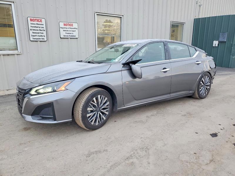 2023 Nissan Altima sv