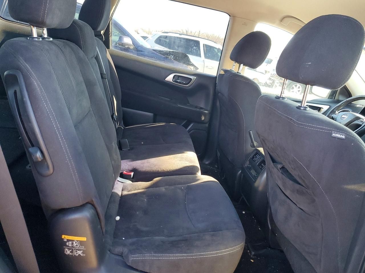 2013 Nissan Pathfinder s