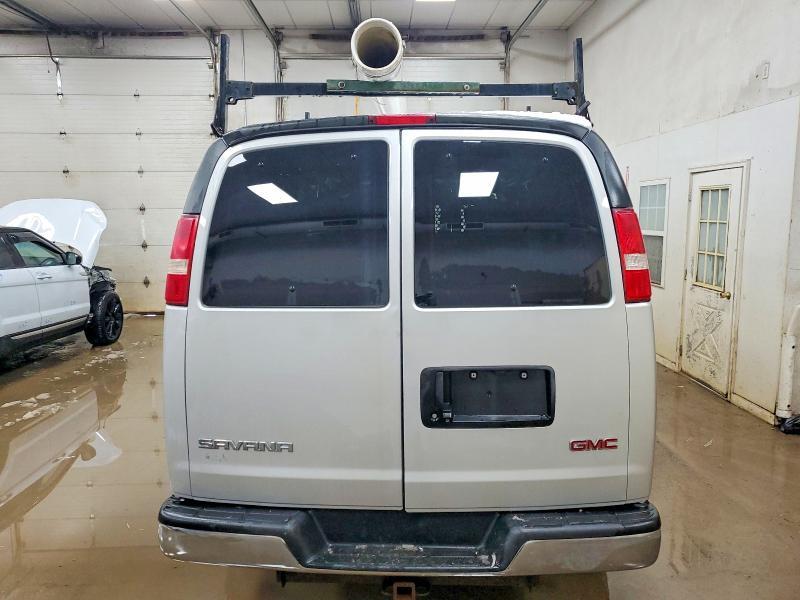 2018 GMC Savana G2500 Utility / Service van