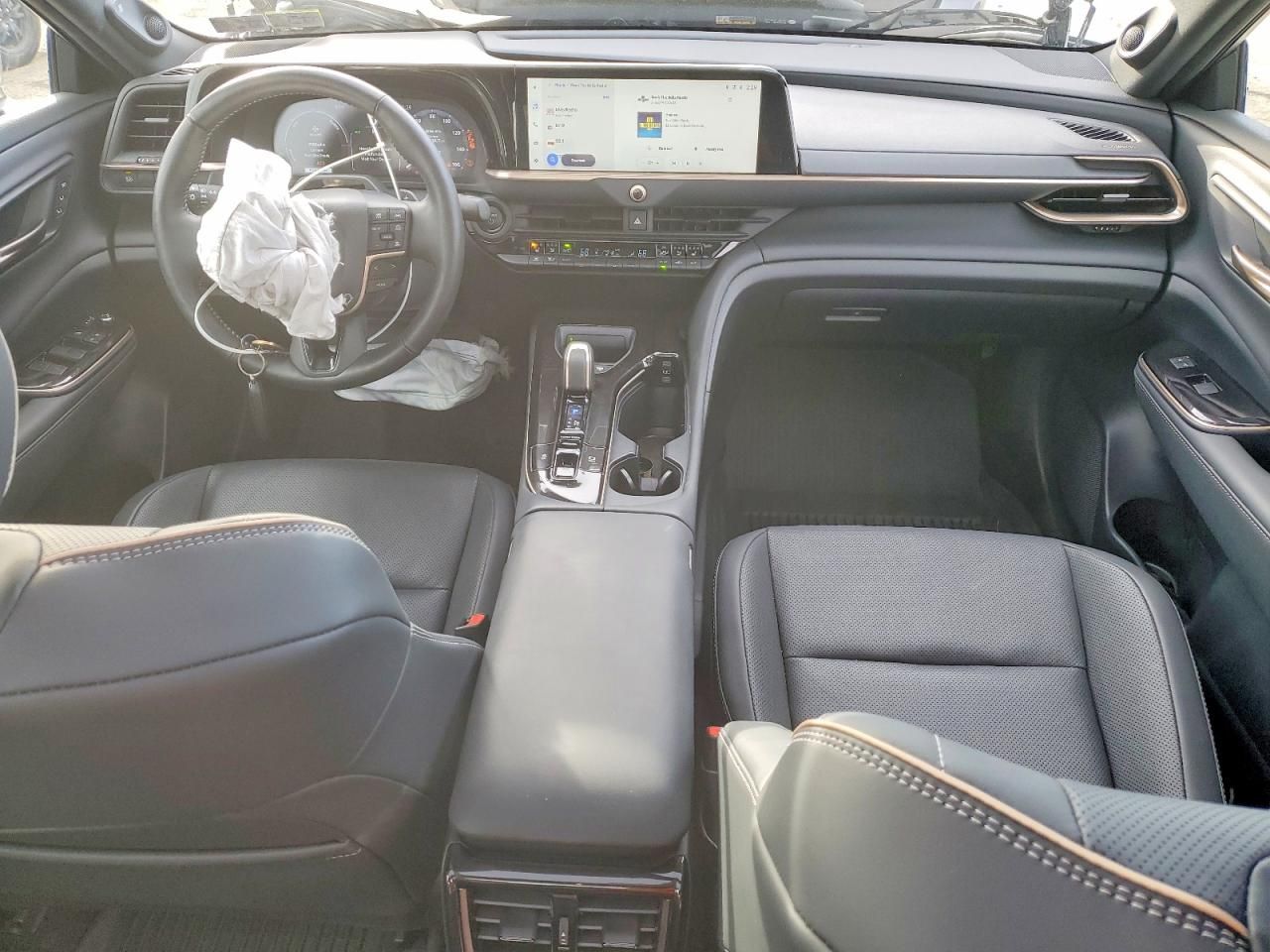 2024 Toyota Crown Platinum