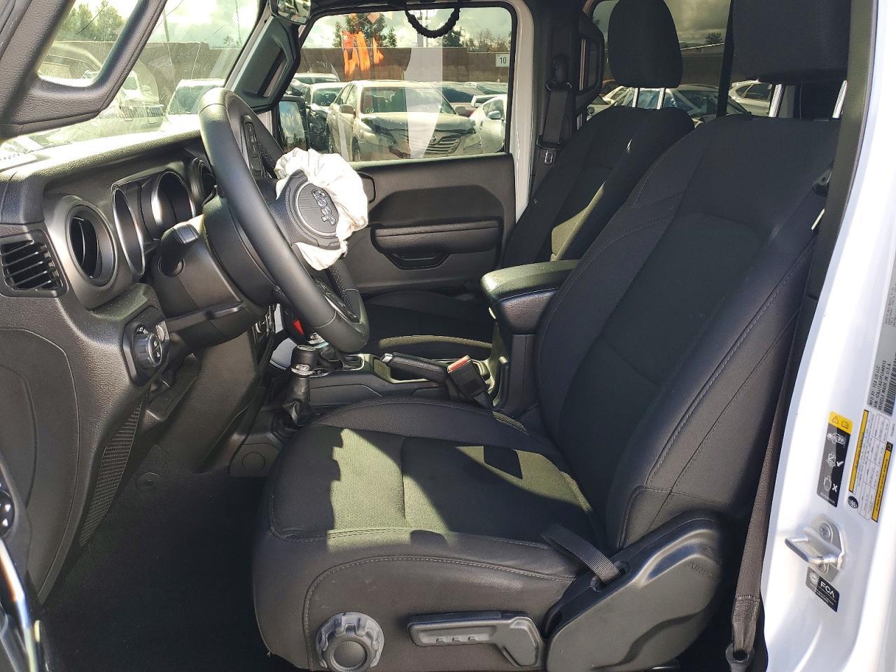 2023 Jeep Gladiator Sport