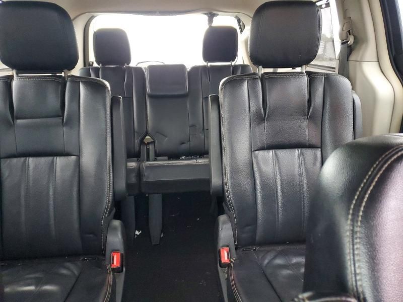 2015 Chrysler Town & Country Touring