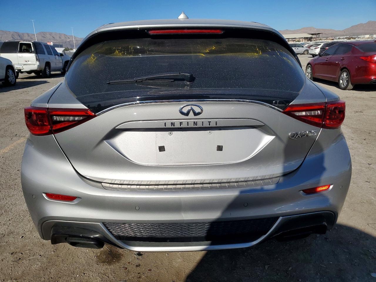 2017 Infiniti Qx30 Base