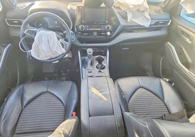 2021 Toyota Highlander xse