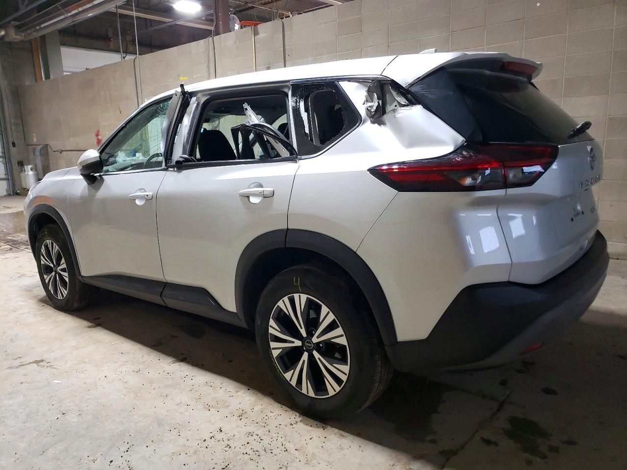 2022 Nissan Rogue sv