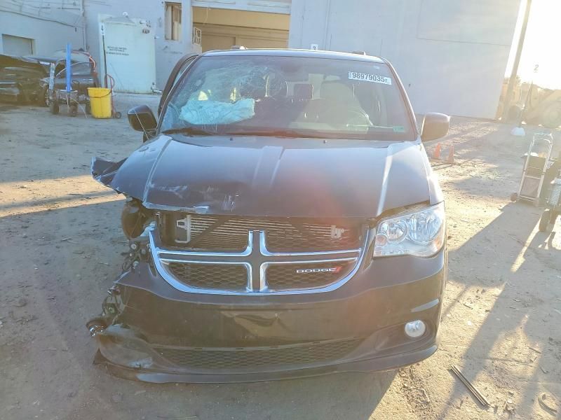 2019 Dodge Grand Caravan sxt