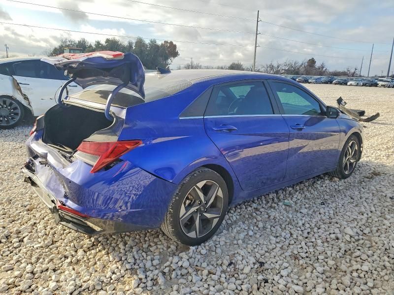 2022 Hyundai Elantra Limited