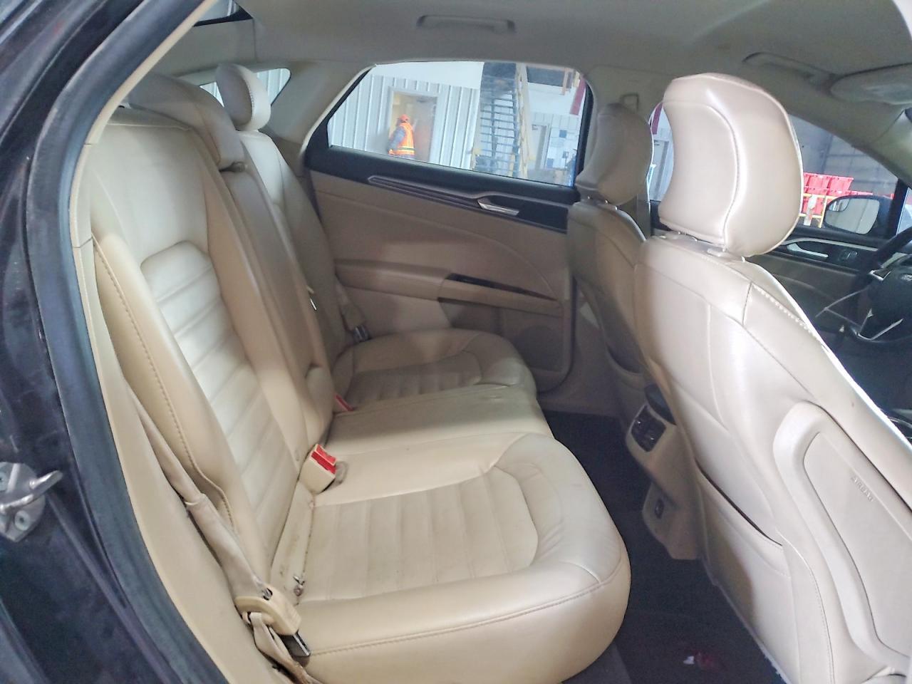2015 Ford Fusion se Hybrid