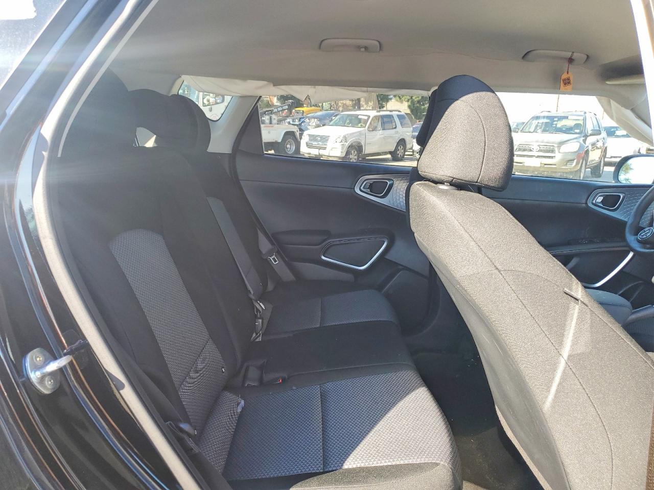 2023 KIA Soul lx