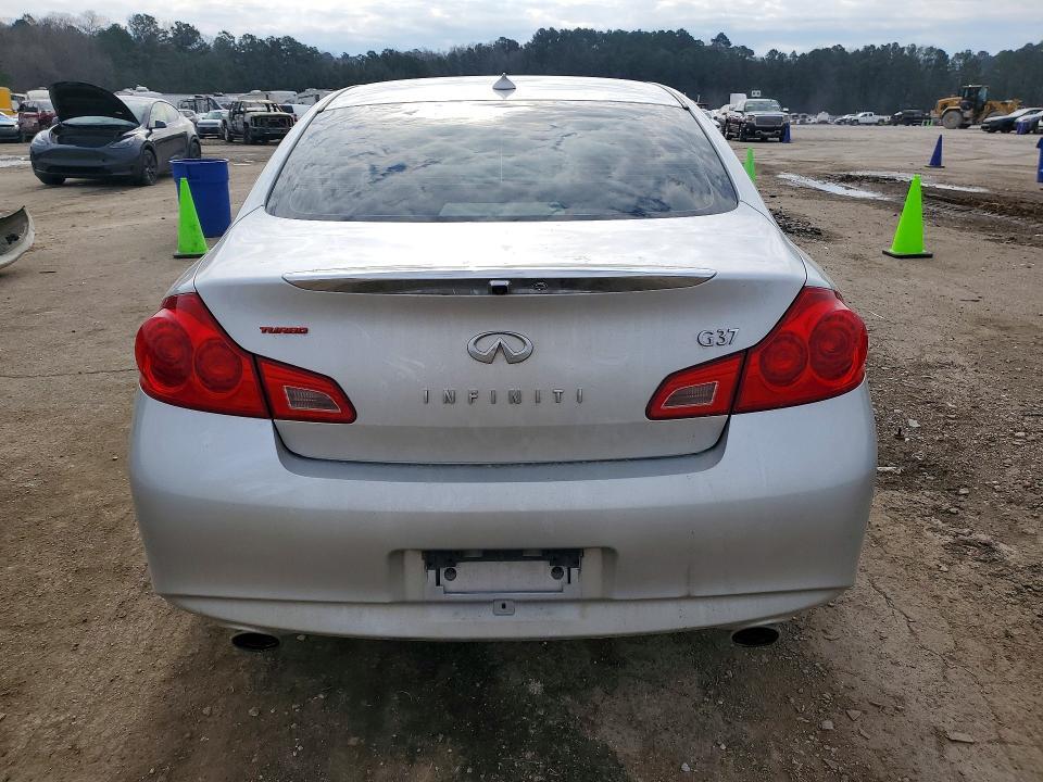 2011 Infiniti G37 Base