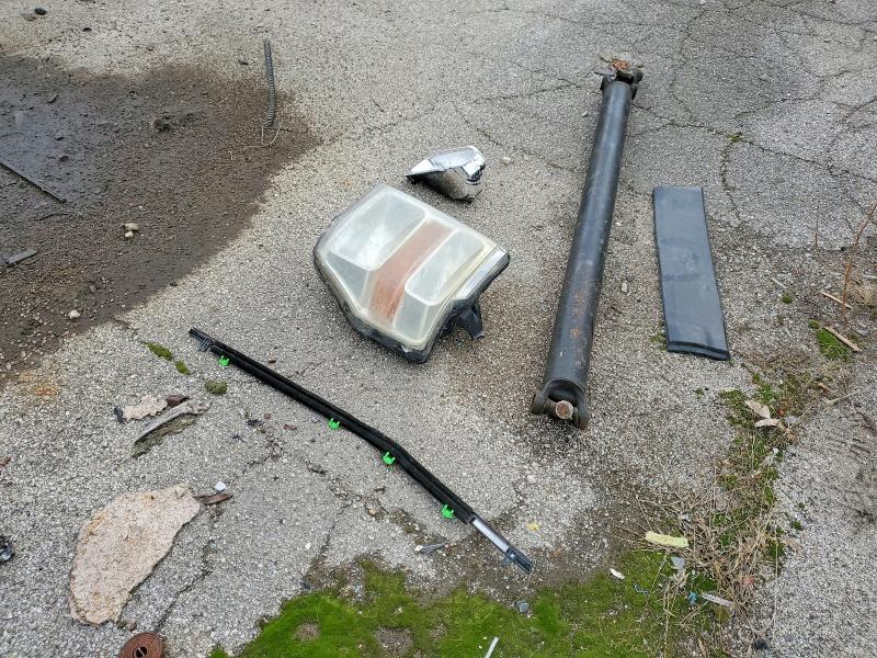 2002 Ford F350 Super Duty Flatbed Truck