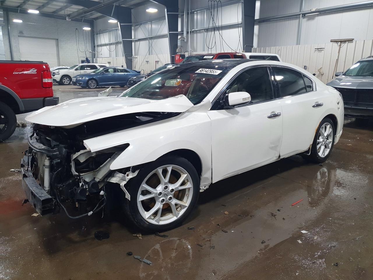 2012 Nissan Maxima s